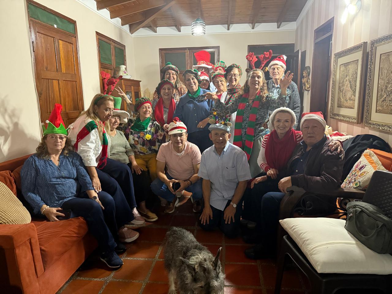 AMOR Y AMISTAD - Reunión de Integración-VEREDA LAS LOMITAS- SABANETA-FINCA FAMILIA DIAZ CARO